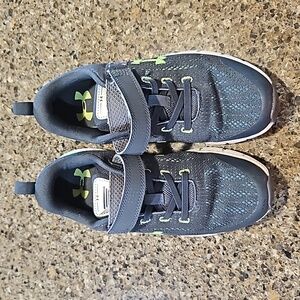 Under Armour Sneakers